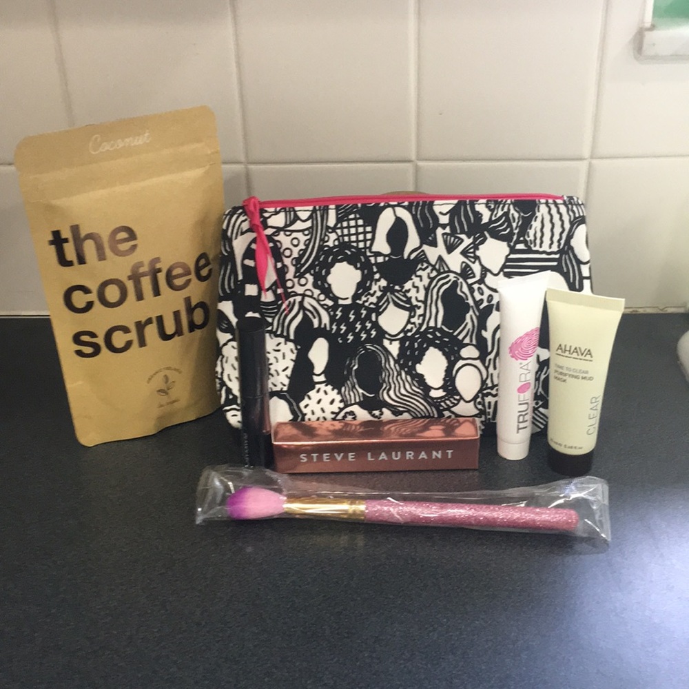 Ipsy Glam Bag